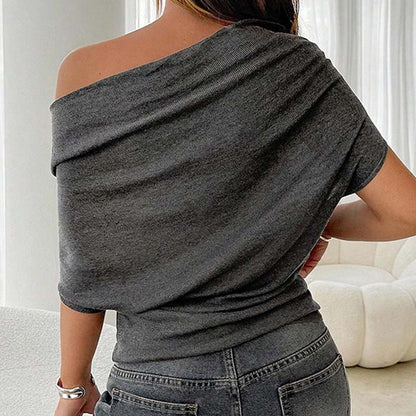 Dámske asymetrické tričko s netopierími rukávmi a odhalenými ramenami – Elegantné a pohodlné