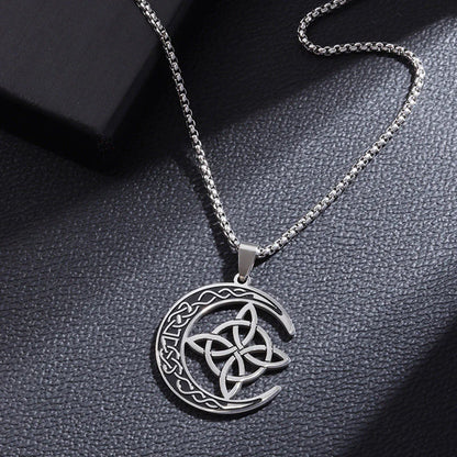 🌙✨ Tajomný keltský náhrdelník s motívom mesiaca – symbol ženskej sily a ochrany! 🎁