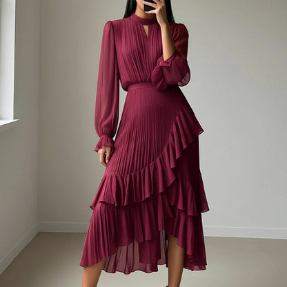 👗Dámske midi šaty s výstrihom a volánikmi😍