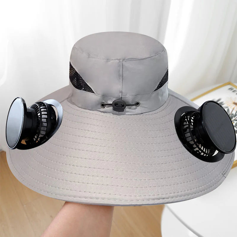 🌬️ 🌞Solárne napájaný slnečný klobúk s dvojitým ventilátorom｜Chladiaci vonkajší slnečný klobúk s dvojitým napájaním cez USB⛱️
