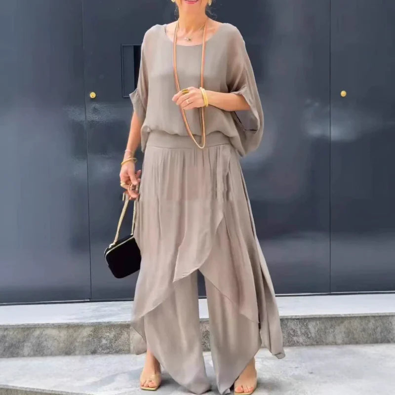 👗voľný top a nohavice s rozparkom a širokými nohavicami