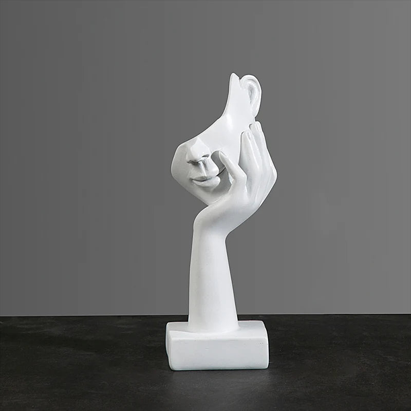 Minimalistická abstraktná figurálna socha