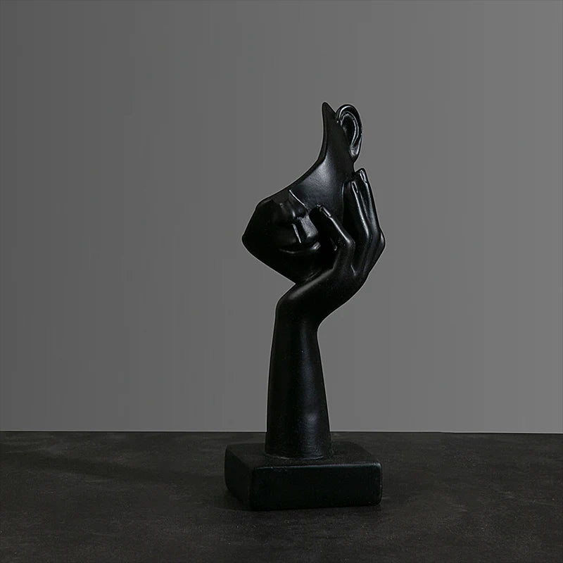 Minimalistická abstraktná figurálna socha