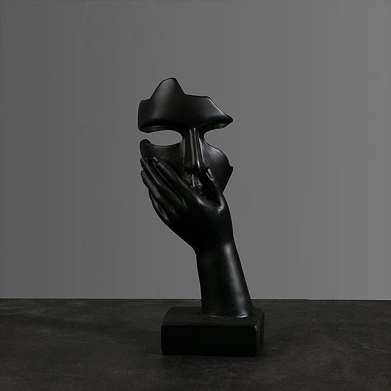 Minimalistická abstraktná figurálna socha