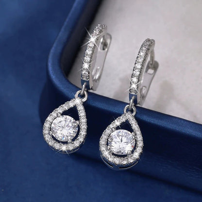 💎Elegantné kruhové náušnice s visiacou kvapkou