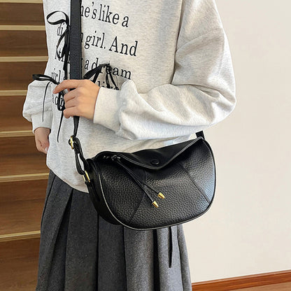 Moderná minimalistická crossbody kabelka