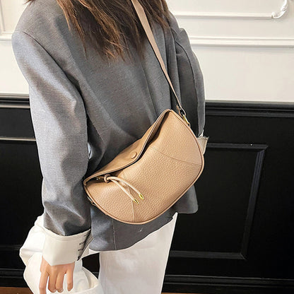 Moderná minimalistická crossbody kabelka