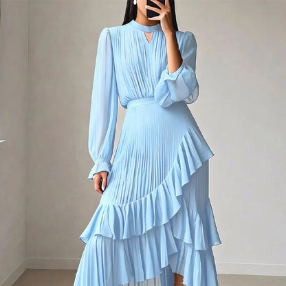 👗Dámske midi šaty s výstrihom a volánikmi😍