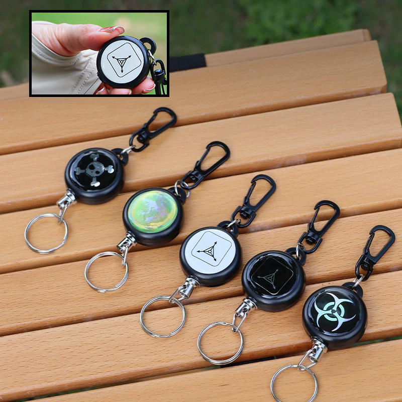 🔑 KÚPTE 1 A ZÍSKAJTE 1 ZADARMO! 🌀 Odolný navíjací prívesok na kľúče – odolný kábel, kompaktný dizajn a bezpečné puzdro na kľúče a karty 💳