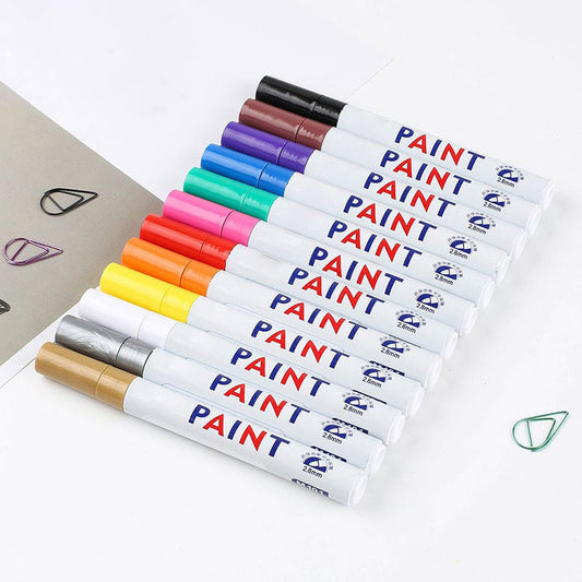 12 farieb vodeodolných fixiek na pneumatiky automobilov